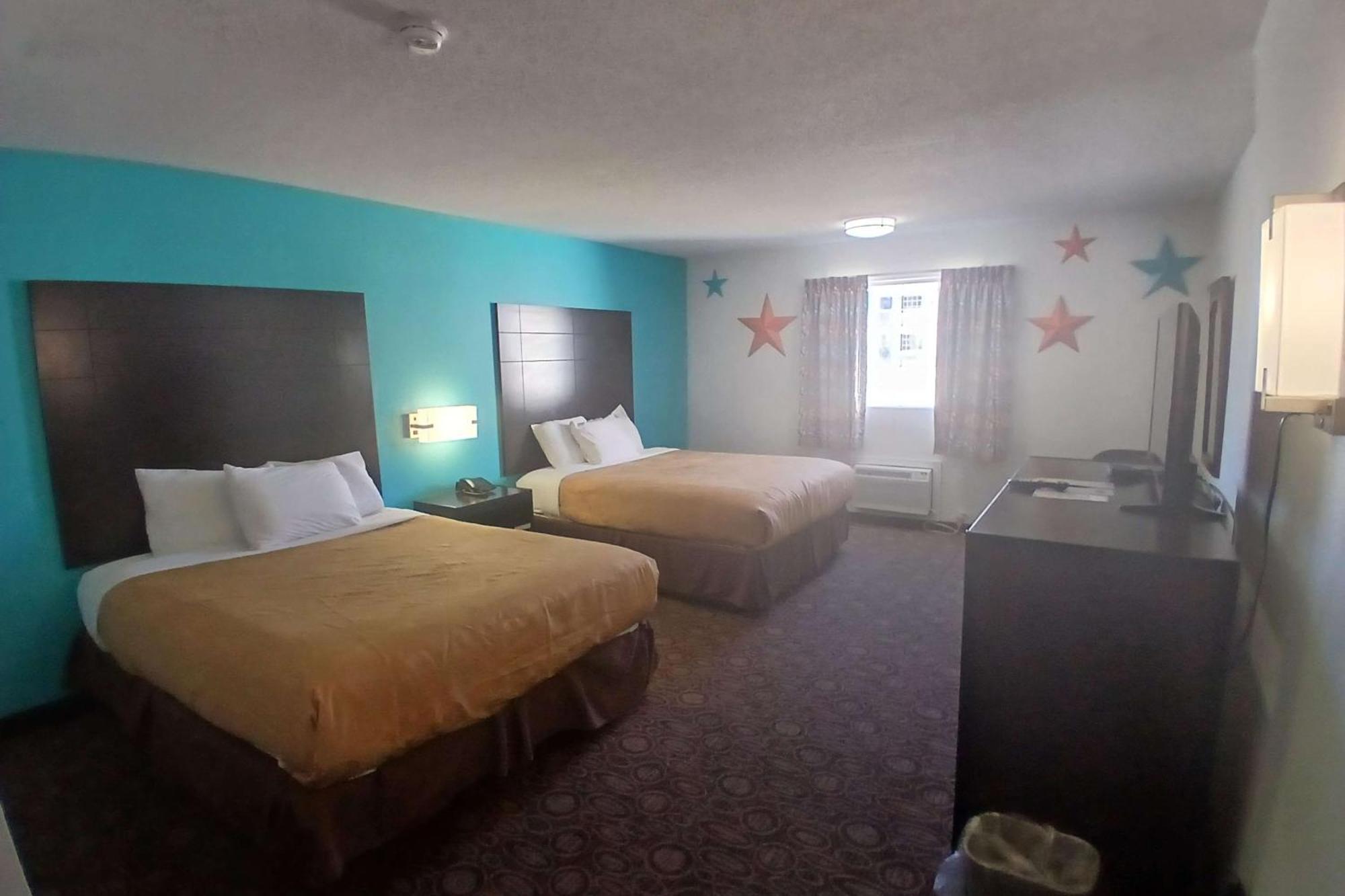 Howard Johnson By Wyndham Branson Theatre District Exterior photo